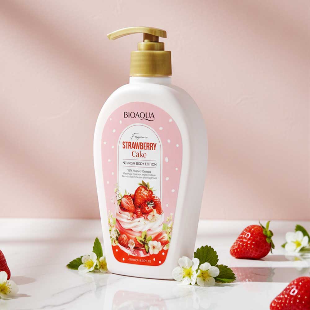 لوسیون بدن مدل Strawberry Cake رایحه کیک توت فرنگی حجم ۴۰۰ میل